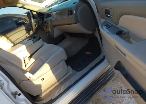 2009 Chevrolet Tahoe Ls z USA, uszkodzony, nr VIN 1GNFC13C69R238271